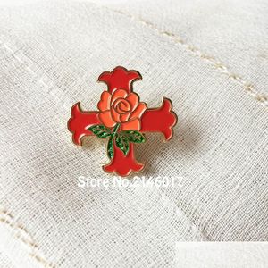 Pinos broches 100pcs pino de lapela maçônica Cavaleiro escocês Cruz vermelha de Constantine Rose Glitter Glitter Broruch Masons personalizados DHCYF