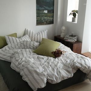 寝具セット4ピースコットンセットINSシンプルなスタイルフィットベッドシート布団カバー枕カバーの日本のリネン