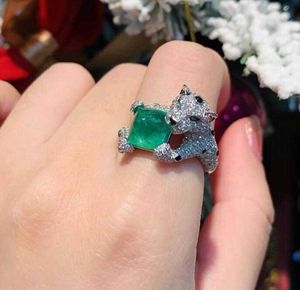 Cluster Rings Новые роскошные классические животные кольцо женщины бабочка элегантная квадратная зеленая открывающая