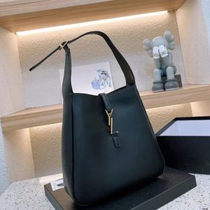 Women Hobos Designers Tote Designer Totes Soft Large Hobo Bags Luxury Handbag Y Letters Handbags Shopping Bag Womens Purses 2303075Z