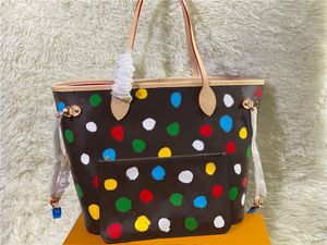 デザイナーラグジュアリーx yk kusama yayoi neverf mm tote bag m46381ショルダーバッグ7a最高品質