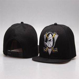 Mighty Ducks Camo Brim BRIM Hip Hop Baseball Caps Cappelli Snapback per uomini Donne Bone Cap Snap Back Casquette2702