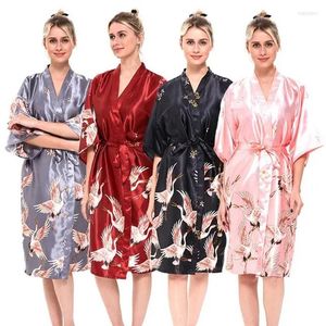 Kvinnors sömnkläder vintage kvinnor Silk Satin Robe Wedding Bride Sexig nattklänning Floral Kimono underkläder Badrobe Midjeband Nightdress