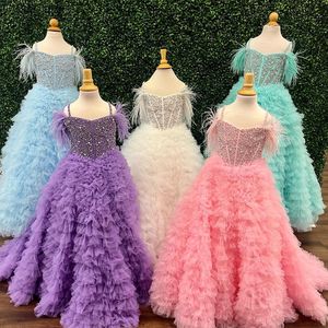 Ruffles Candy Color Girl Pageant Dress 2023 Feather Crystals 진주 작은 어린이 생일 공식 파티 가운 유아용 유아 십대 작은 젊은 주니어 미스 아쿠아 핑크 라일락