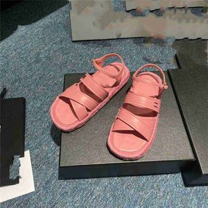 Модные женские сандалии роскошные бренд летние популярные кожаные сандалии на каблуках Leisure Holiday Flats 07-011