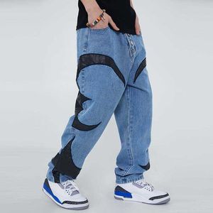 Men's Jeans Pu Leather Embroidery Patchwork Frayed Loose Mens Jeans Harajuku Retro Ripped Color Block Straight Casual Denim Trousers Z0301