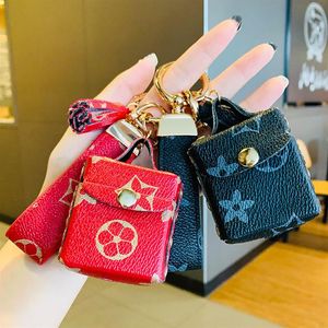 2021 Designer Letter Wallet Keychain Keyring Fashion Purse Pendant Car Chain Charm Brown Flower Mini Bag Trinket Gifts Accessories2888