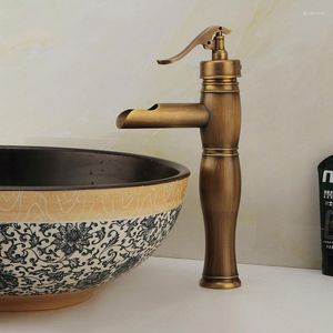 Bathroom Sink Faucets Refined Copper Antique Faucet Toilet Single Hole Washbasin Upper Basin Cold And Waterfall Mixer Taps