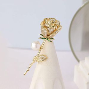 Brooches Romantic Gold Color Rose Flower Suit Brooch Pin Cubic Zirconia Micro Paved Creative Lady Scarf Buckle Wedding Bridal Corsage