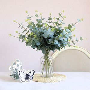 Dekorative Blumen, 10 Stück, künstliche Eukalyptusblätter aus Seide, Blumenarrangement, Hochzeit, Wandkranz, Heimdekoration, grüne Pflanzenblätter