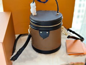 Designer luxury bucket bag fortune bucket, fashionable and versatile printing letters