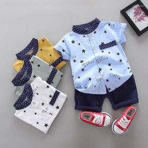 Completi di abbigliamento Abbigliamento per bambini per bambini Moda Camicia estiva in cotone per bambini con pantaloncini Completi Stelle Stampa lettera Top Abbigliamento casual quotidiano