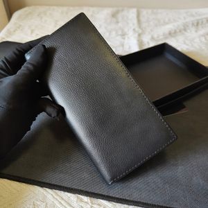 Paletas de couro de luxo Designer de moda Carteiras de estilo alemão bolsa retrô para homens titulares de cartas clássicas bolsa de moeda Famosa carteira de embreagem com sacos de poeira de caixa