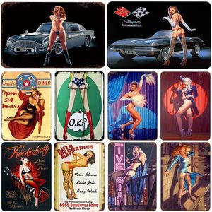 Sexy Lady Pin Up Girl Metallmalerei Poster Vintage Blechschild Platte Retro Eisenmalerei Wanddekoration Rennwagen Garage Home Decor 30X20cm W03