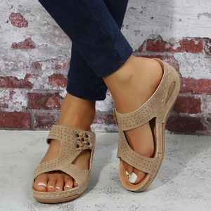 Sandals Flores de verão femininas Non Slip On Wedges Beach Open Toe Sapatos respiráveis ​​Mulheres Andulando