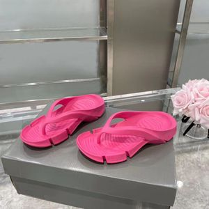 2023 fashion slippers, female box style pearl Women slippers at the lowest price, the best size 35-42