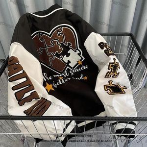 Herrenjacken Frühling und Herbst Retro gesteppte bestickte Baseballuniformjacke Männer Frauen lose BR Street Paar T-Shirt 230308