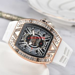 Top Waterproof Watch Mens Silikon Silikon Sports Kwarc zegarek Men Diamond Dial Chronograph zegarki