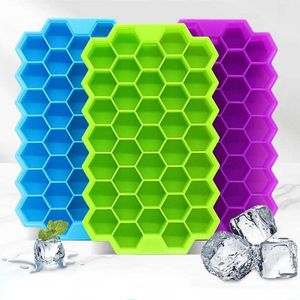 Ice Cream Tools Ice Cube Mold Honeycomb Silicone Ice Cube Maker Ice Tray Mould Reusable Food Grade Ice Maker with Lids for Summer Juice Wine Z0308