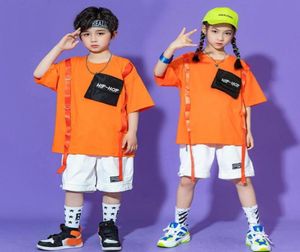 Vêtements Ensembles pour enfants Performance Kpop Hip Hop Dancing T-SoUrt Top Top Shorts d'été blancs pour Girl Boy Jazz Dance Costume Clot2766584