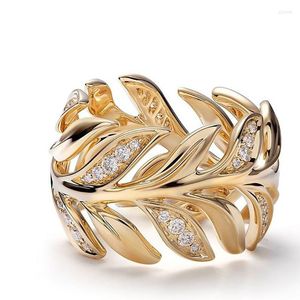 Pierścionki ślubne romatyczny złoty kolor zaręczynowy pierścionek zaręczynowy Kreatywny winorośl pozostawia palce dla lady dziewczęta imprezy biżuteria prezenty hurtowe