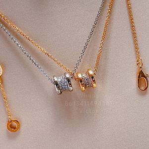 BUIGARI Collana di design serie vita piccola per donna Placcata in oro 18 carati di altissima qualità, stile classico, gioielli di lusso, regalo di anniversario 018