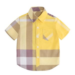 かわいい男の子の黄色い格子縞のシャツ夏のキッズ半袖シャツコットン子供ターンダウンカラーシャツチャイルドトップスティー服