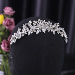 Wedding Hair Jewelry Bridal Headband Ręcznie robiony zespół kwiatowy kryształowy nakrycie głowy moda na imprezę Prezent Hoop 230307