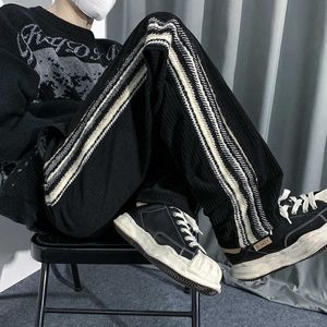 Herrbyxor America Vintage Men's Stripe Casual Pants Fashion Drawstring Overized Straight Male Trouser Wide Leg Hip Hop Black Pants Z0306