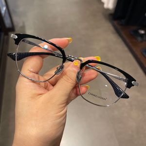 Marka Erkekler Titanyum Gözlük Çerçeveleri Ultralight Square Frame İş Optik Gözlükleri Çerçeve Erkekler İçin Çerçeve Çerçeve Çerçeve Miyopya Gözlükleri Orijinal Kutu