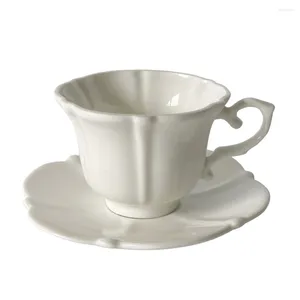 Koppar tefat 1 Ställ vackra delikat elegant porslin kaffekopp med tefat te maträtt