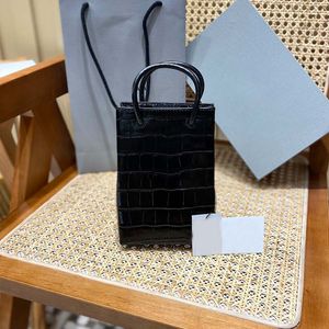 Klasyczne luksusowe torby projektanta łańcucha moda torba na ramię skórzane torebki torebki torebki torebki torebki crossbody projektanci marka metalowe damskie torba posłańca