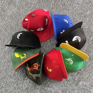 رسائل مصممة CH طباعة أزياء شارع Hiphop البيسبول قبعة ملونة الصليب غير الرسمي قبعة مسطحة