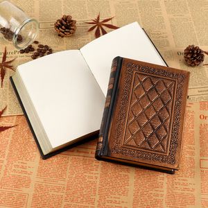 Anteckningar Ultra-tjock ren handgjorda affärer Notepad Imitation Läder präglade Gold Edge European Retro Style Gift Notebook 230309