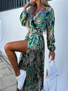 Casual Dresses 2023 Beach Style Slit Lady Print Bohemian Dress Women Long Sleeve V Neck Party Maxi Elegant Floral High midje sommar