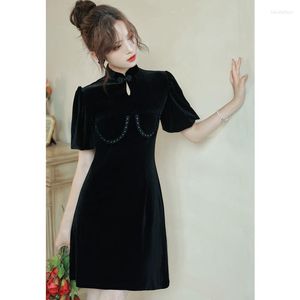 Abbigliamento etnico Abito da donna tradizionale cinese Abito a maniche corte in velluto Qipao Collo alla coreana Mini Cheongsam in velluto oro nero