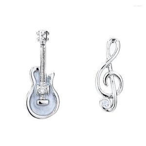 Brincos de garanhão Moda Violino Branco NOTA DE VUBILA CRIVENTE Design criativo Crystal Musical Instrument Jóias punk assimétricas