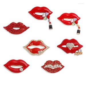 Brosches kvinnor brosch röda färg strass läppar för man mode sexig mun stift lysande klänning halsduk tröja smycken smycken