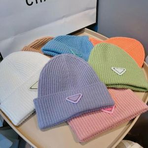 Erkek Beanie Tasarımcı Şapk Kış Hat Beanie Hediye Düz Renk Mektup Açık Kadın Beanies Bonnet Man Kafa Sıcak Kaşmir Örtü Örtü Kafatası Kap S