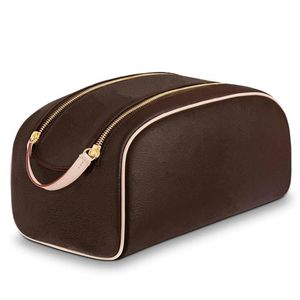 Kvinna Luxurys Designers Fashion Toatetry Pouch Cosmetic Cases Womens Makeup Bag Travel Påsar Koppling Handväskor Purses Mini Walls 79286a