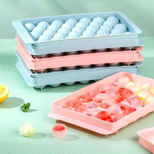 Ferramentas de sorvete Coneround Ice Cube Cube Mold Mold Ball Shape Shape Bandejas Reutilizáveis ​​com tampas removíveis para uísque Ball Ball Mold Z0308