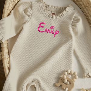 Family Matching Outfits Personalized Embroidered Toddler born Infant Baby Girl Romper Custom Soft Clothing Ruffle Jumpsuit Fall Spring Playsuit 230309