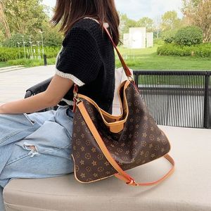 Cowhide kabartma keyifli 2pcs kadın omuz crossbody çantaları retro dükkan totes 5a kaliteli sanatsal bayan tasarımcı çanta elger çanta