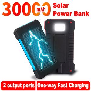 30000mAh Solar Fast Charging Power Bank Portable Waterproof Externt batteri med ficklampa för utomhusresande Xiaomi iPhone
