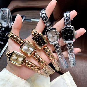 Zegarek na rękę marki modowej kobiety Lady Girl luksusowy styl Kor metalowy pasek stalowy zegar kwarcowy M 155