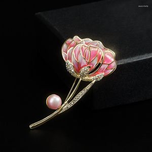 Broszki Yysunny Luksusowa broszka kwiatowa dla kobiet z różową imitacją Pearl Bankiet biżuteria