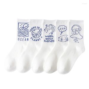 Mulheres meias japonesas Kawaii Animal Caractere Caractere de cor sólida Tubo casual meias de algodão fofo homens e leite meia branca