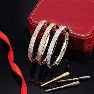 2023 Fashion Luxury Screwdriver Bracelet Brand Crystal Three Row Diamond 18k Gold Cuff Bracelet High Quality Titanium Steel Designer Bracelet Gift