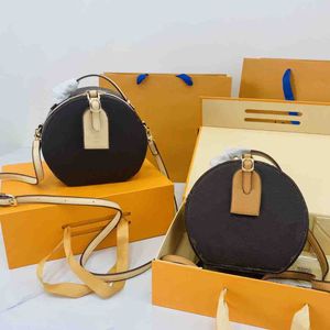 Luxury Designer boite chapeau souple round Bag cake Cowhide Shoulder Crossbody Bags Nano Handbags Clutchs Women phone camera Purses M68276