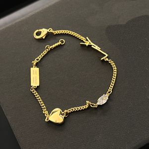 Fashionable Chain Bracelets Women Love Bangle Dog Tag Link letters Designer Jewelry Pendant 18K Gold Plated Faux Pendant Stainless steel Love Gift Wristband Cuff